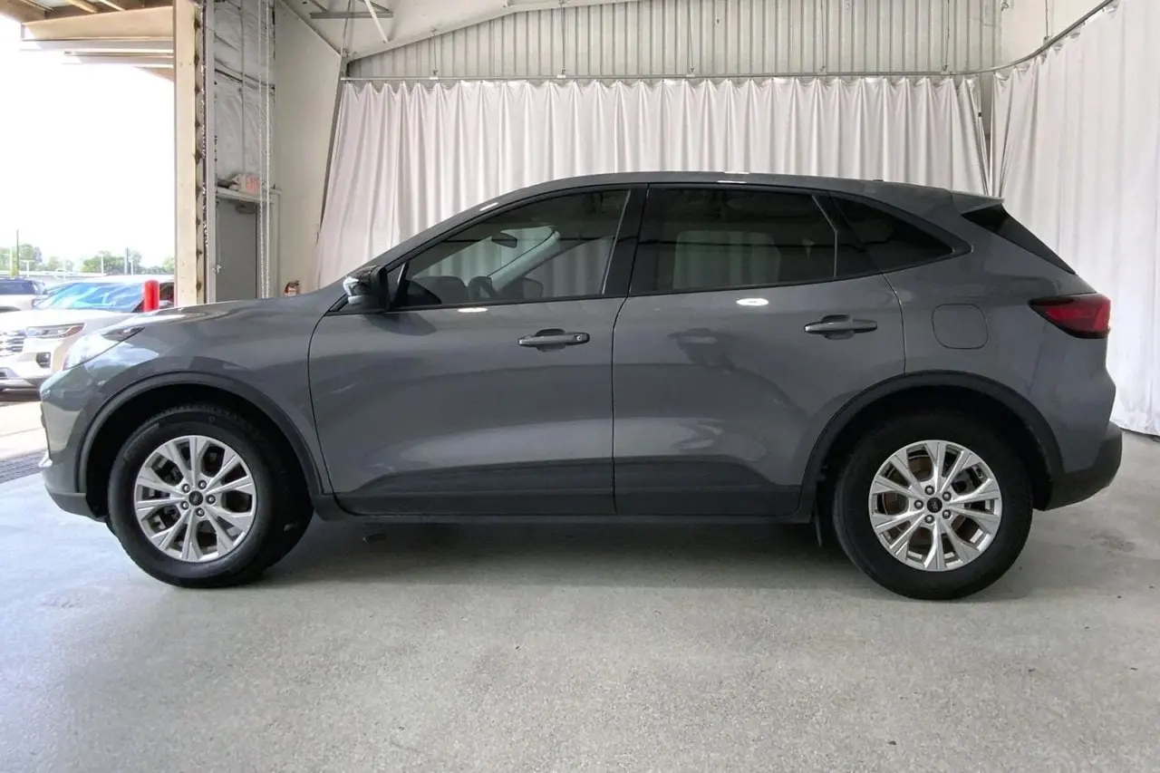 2025 Ford Escape - $18,683