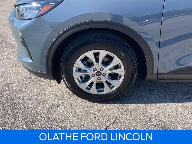 2023 Ford Escape - $21,555
