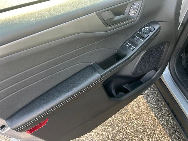 2024 Ford Escape - $17,777