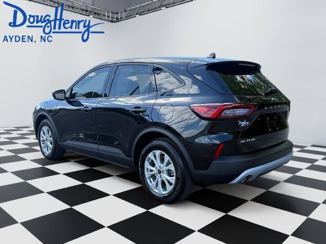 2025 Ford Escape - $21,498