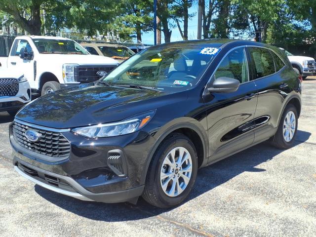 2023 Ford Escape - $23,500