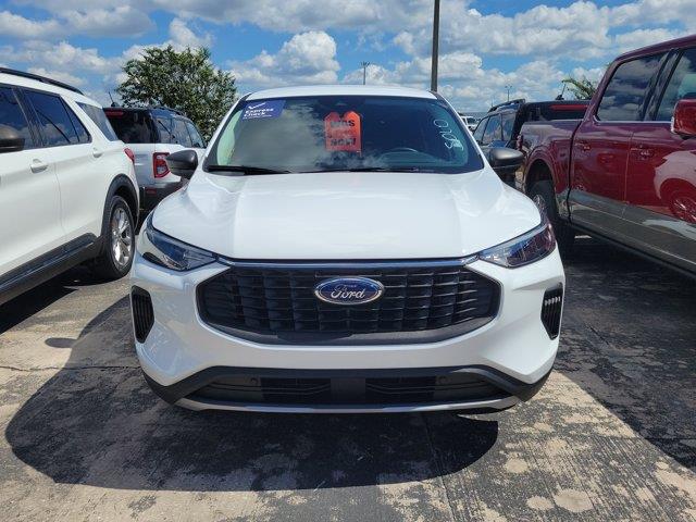 2023 Ford Escape - $21,795