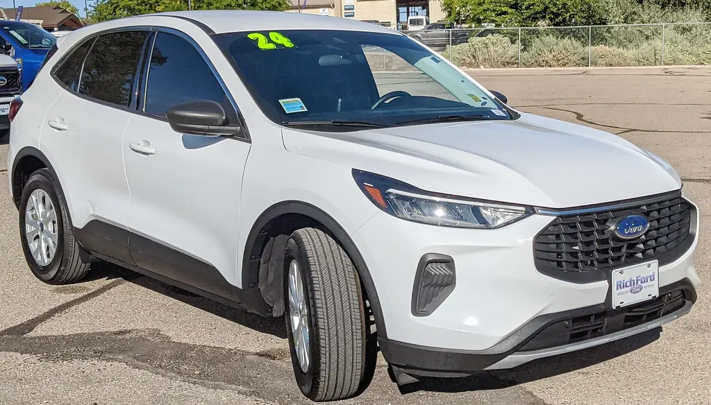 2024 Ford Escape - $20,949