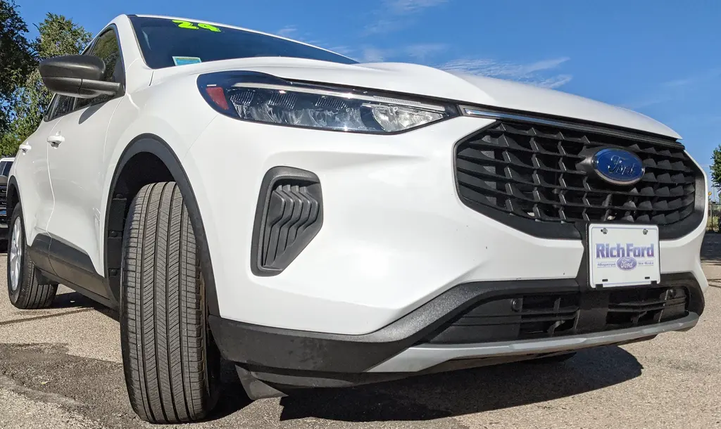 2024 Ford Escape - $20,949