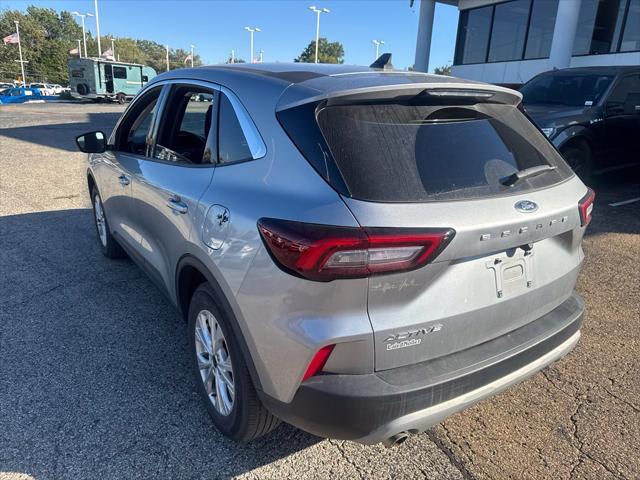 2024 Ford Escape - $22,199