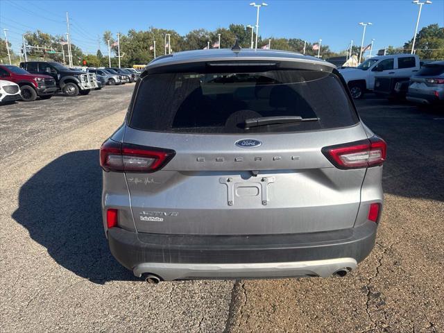 2024 Ford Escape - $22,199