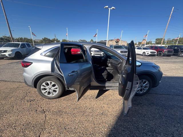 2024 Ford Escape - $22,199