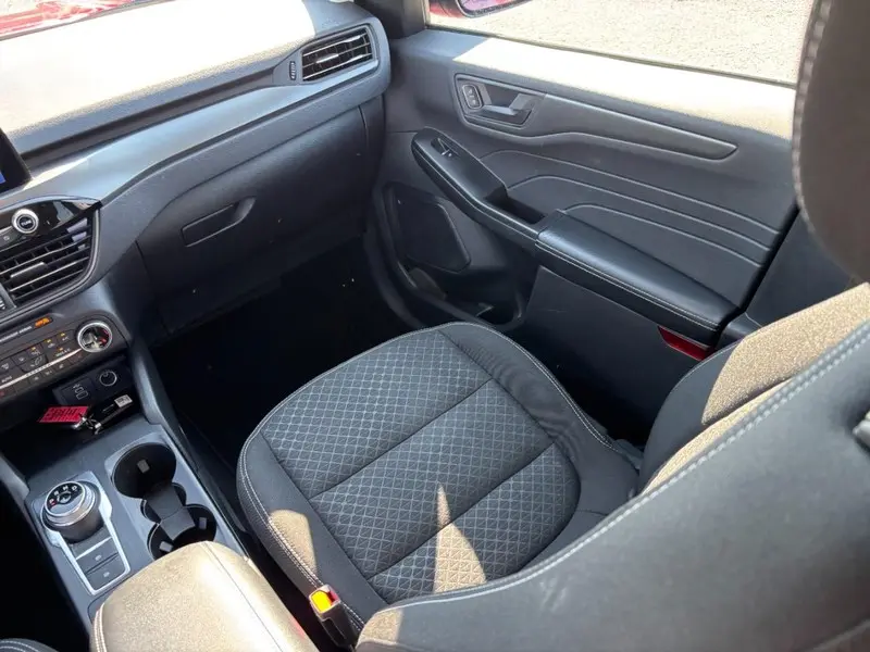 2025 Ford Escape - $22,500