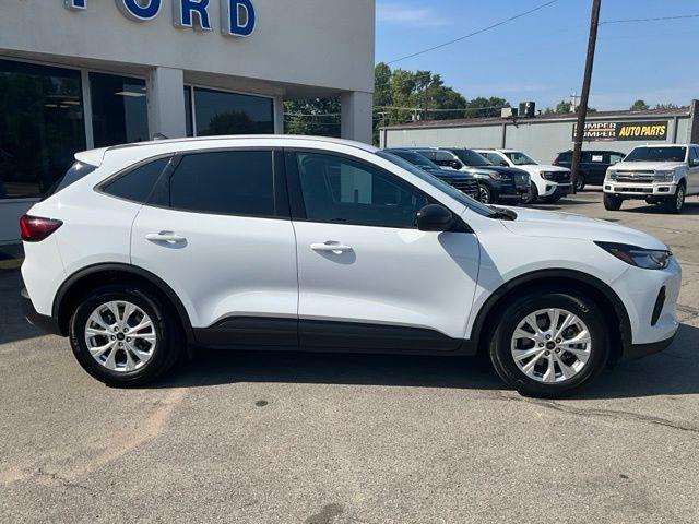 2025 Ford Escape - $22,542