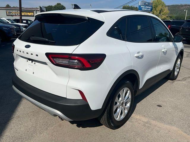 2025 Ford Escape - $22,542