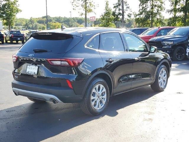 2025 Ford Escape - $19,900