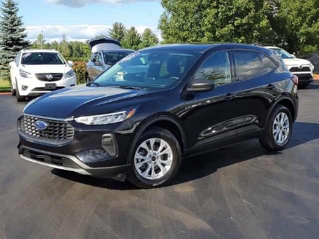 2025 Ford Escape - $19,900