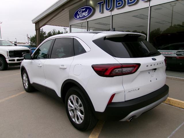 2023 Ford Escape - $26,850