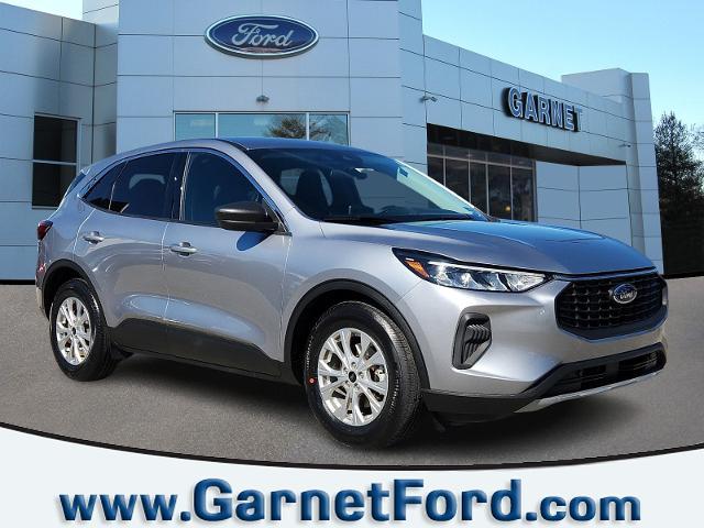 2023 Ford Escape - $22,000