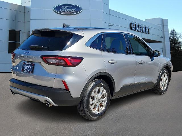 2023 Ford Escape - $22,000