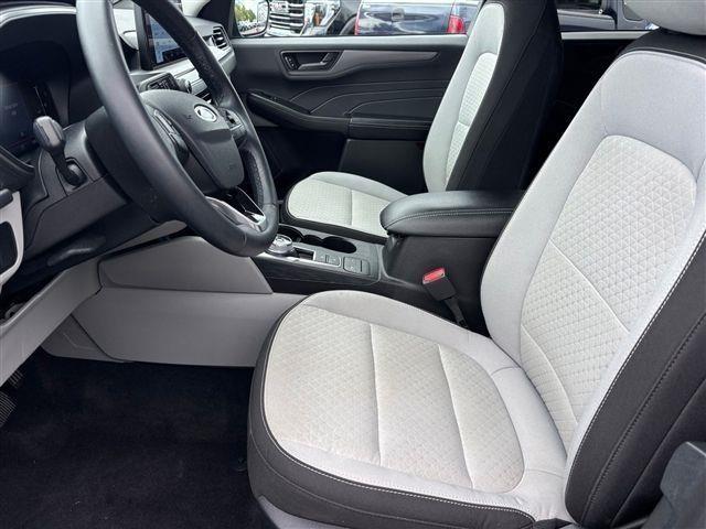 2024 Ford Escape - $18,350