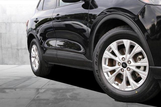 2025 Ford Escape - $22,990
