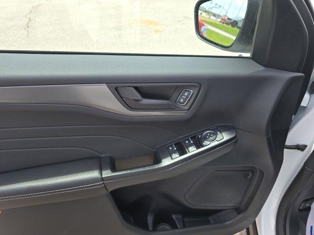 2026 Ford Escape - $27,000