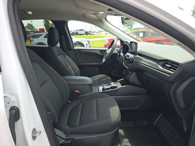 2026 Ford Escape - $27,000