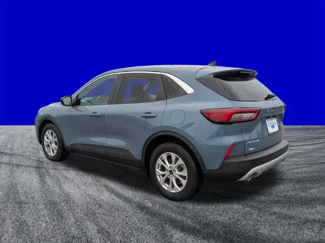 2023 Ford Escape - $21,157