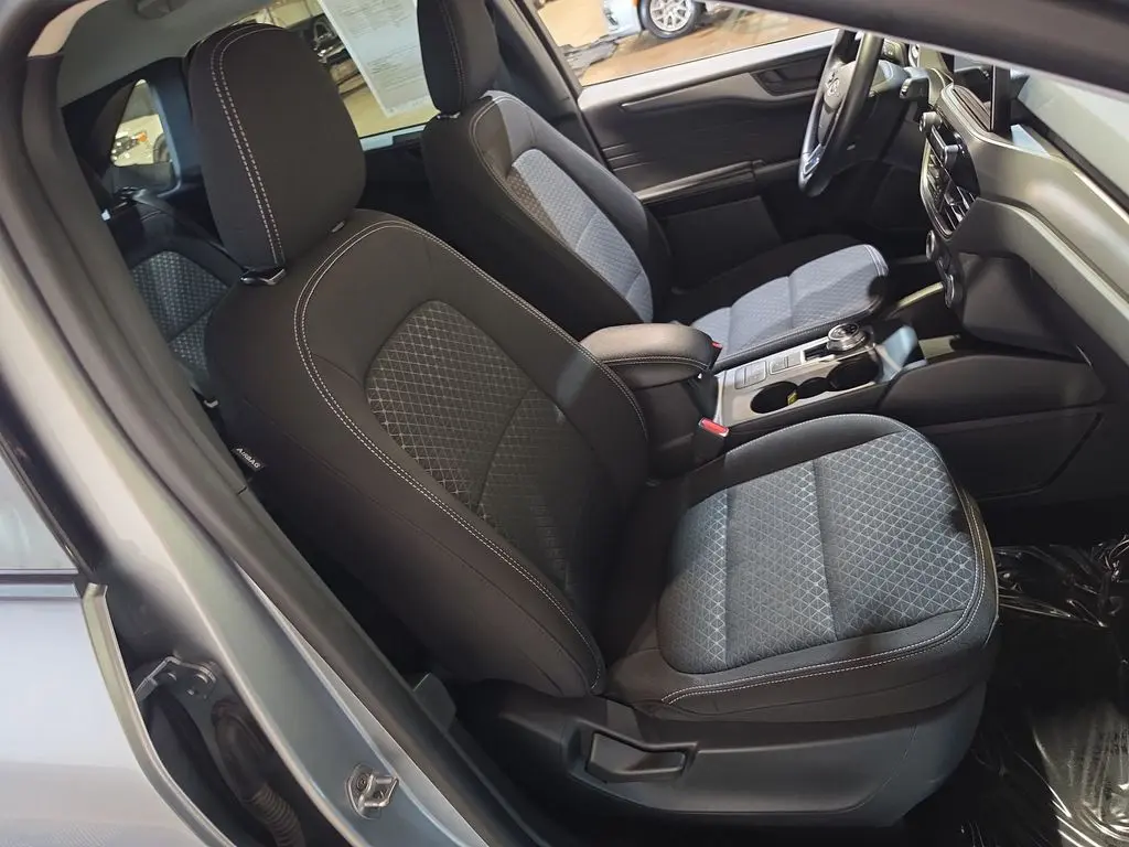 2024 Ford Escape - $19,715