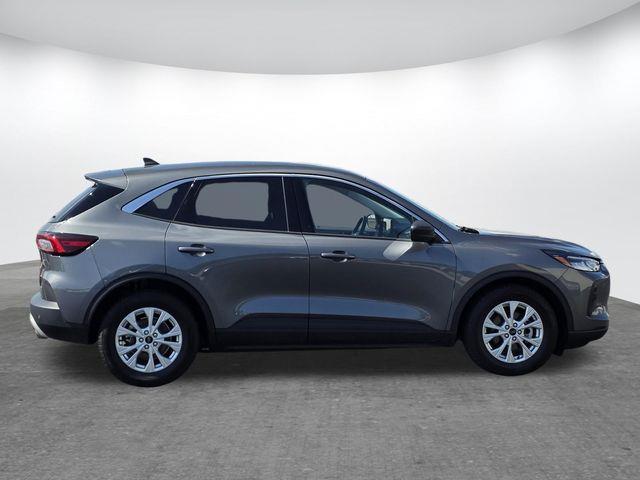 2024 Ford Escape - $17,500