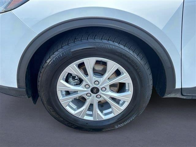 2025 Ford Escape - $18,999