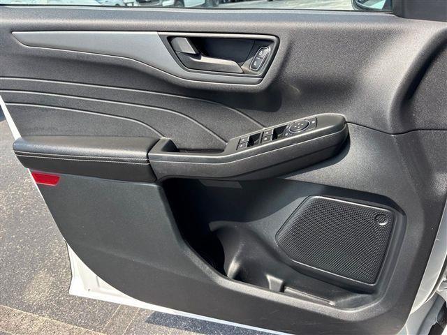 2025 Ford Escape - $18,999