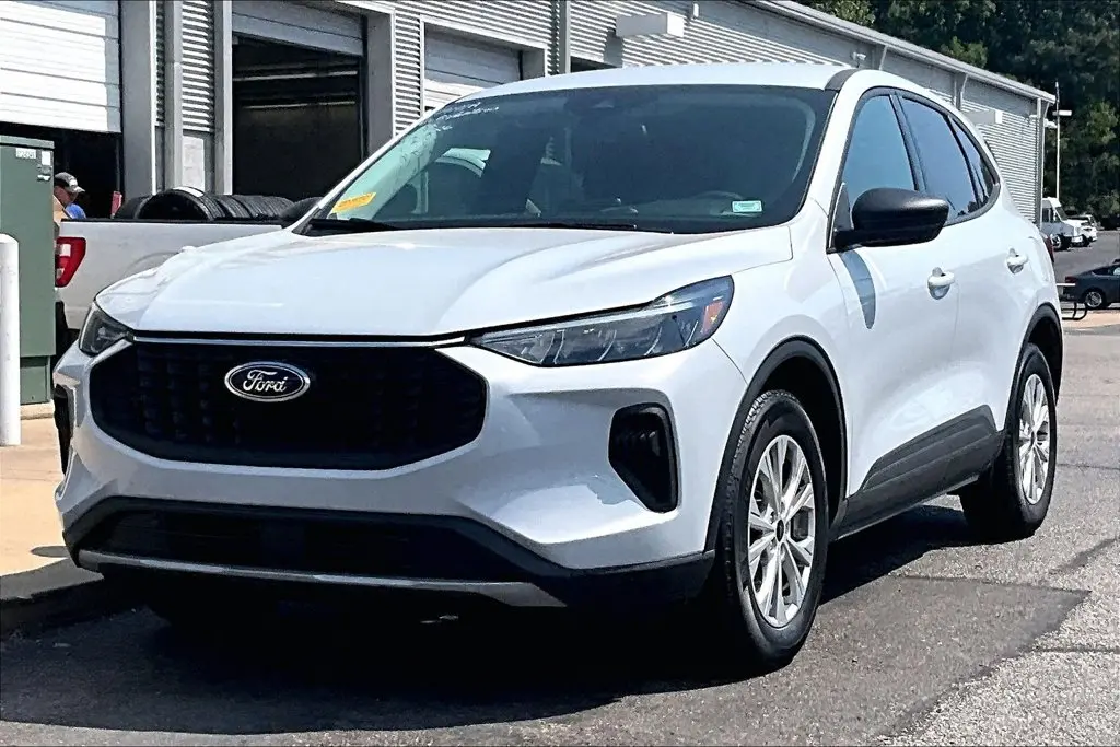 2026 Ford Escape - $26,341