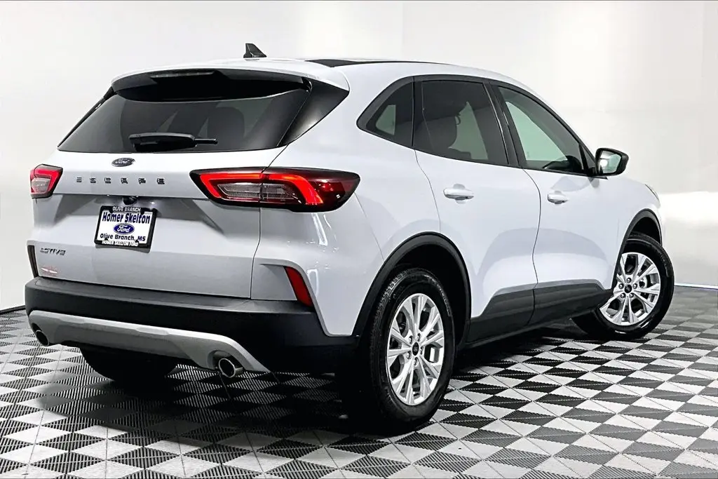 2026 Ford Escape - $26,341