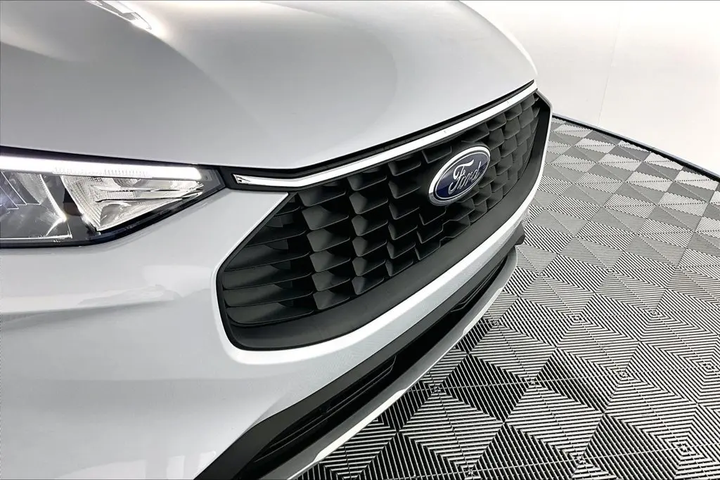 2026 Ford Escape - $26,341