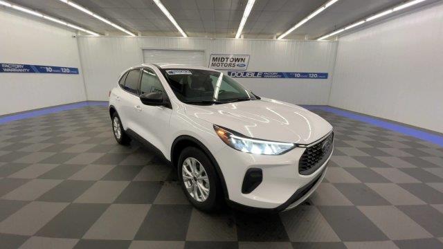 2025 Ford Escape - $18,988