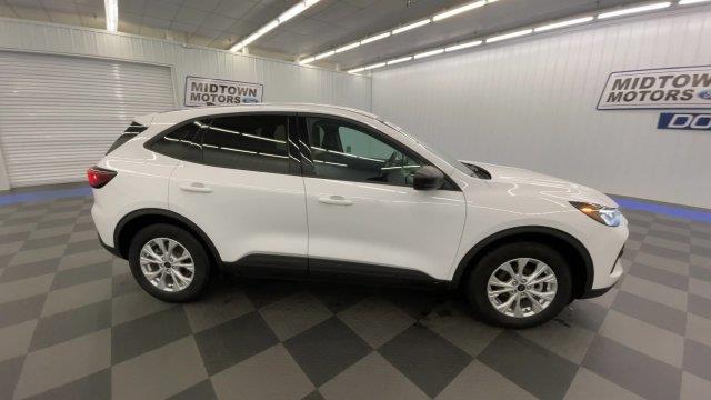 2025 Ford Escape - $18,988