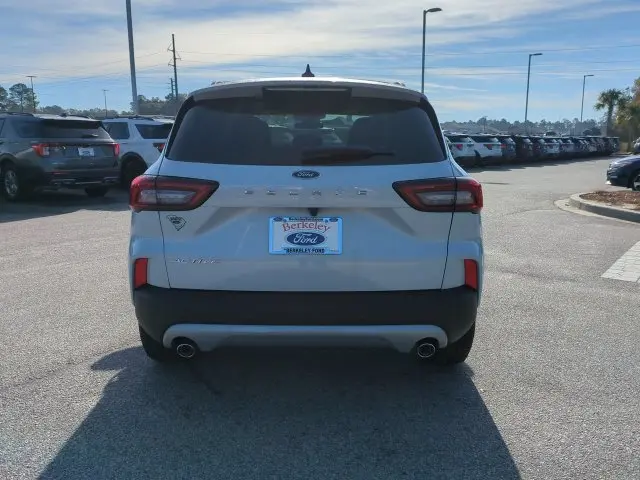 2026 Ford Escape - $35,889