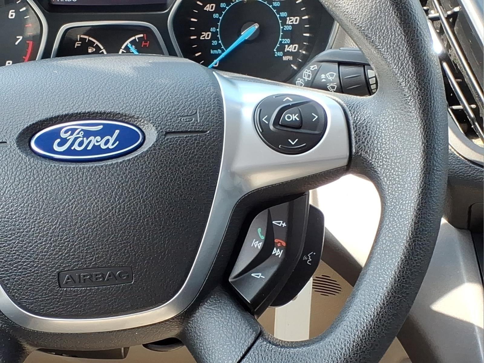 2014 Ford Escape - $9,900
