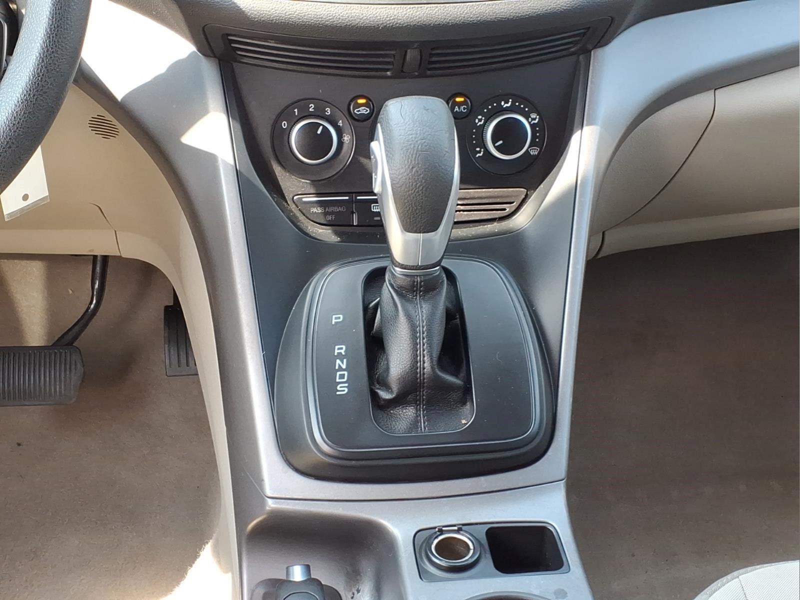 2014 Ford Escape - $9,900
