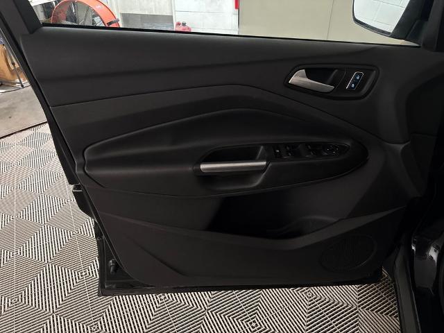 2016 Ford Escape - $9,500