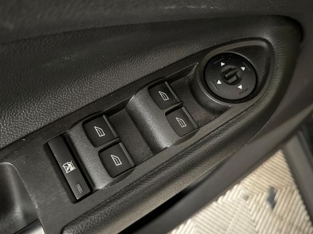 2016 Ford Escape - $9,500