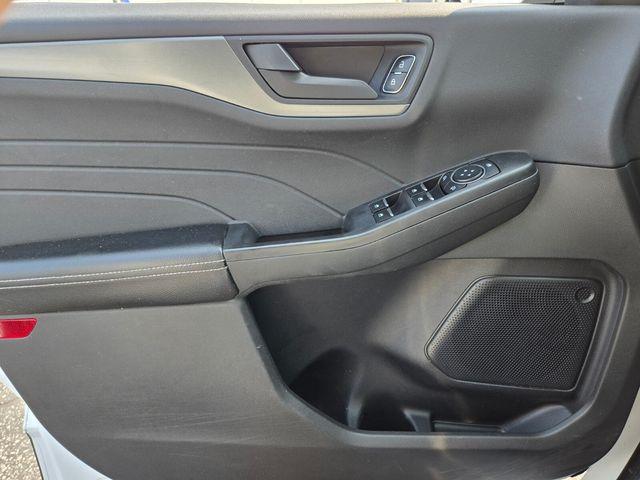 2023 Ford Escape - $19,693