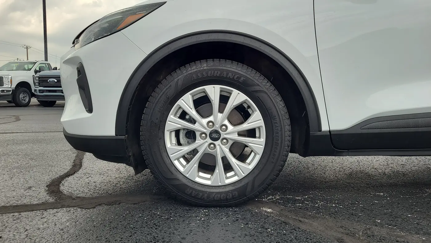 2023 Ford Escape Hybrid Active