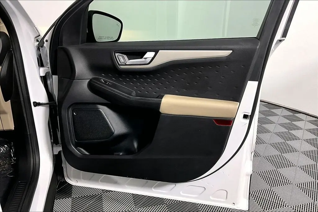 2020 Ford Escape - $15,791