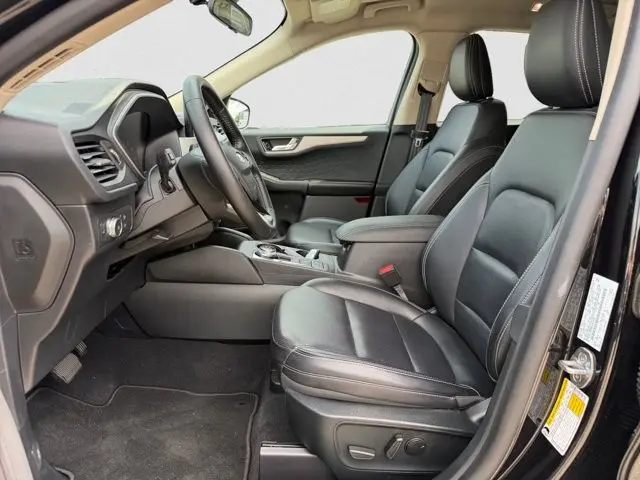 2020 Ford Escape - $17,995