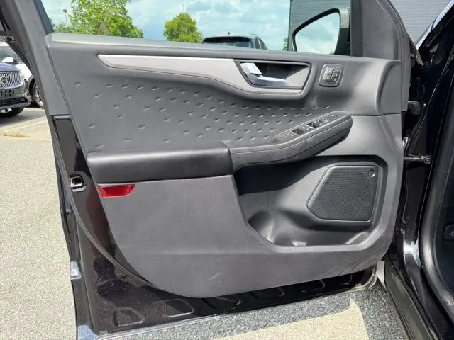 2020 Ford Escape - $17,995
