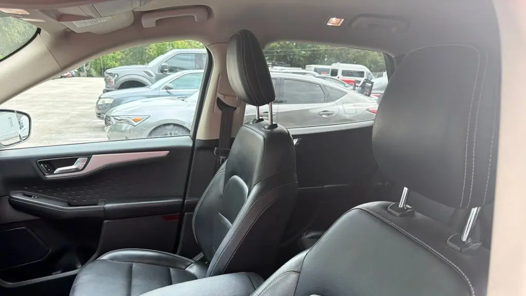 2020 Ford Escape SEL
