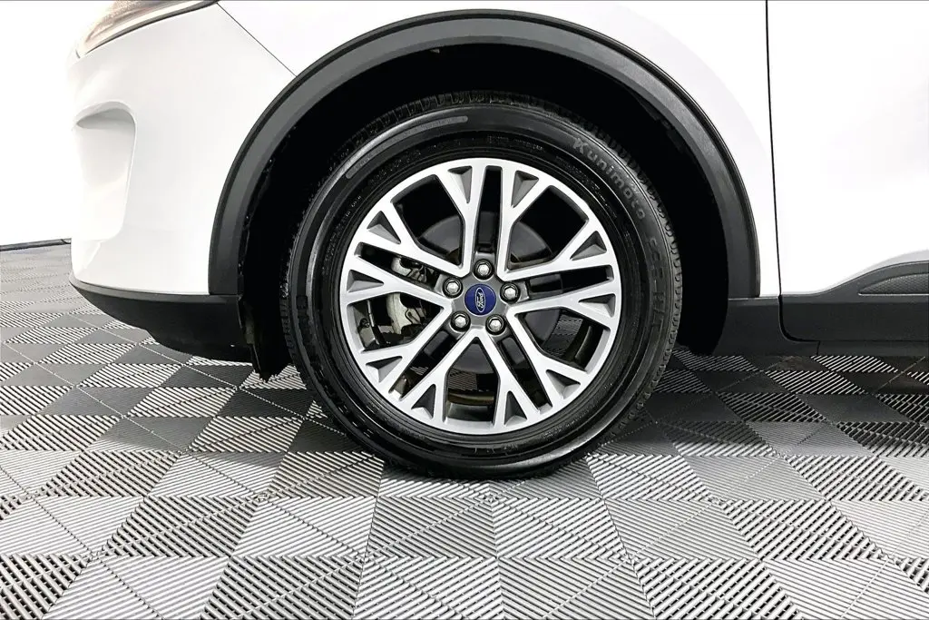 2020 Ford Escape - $18,660