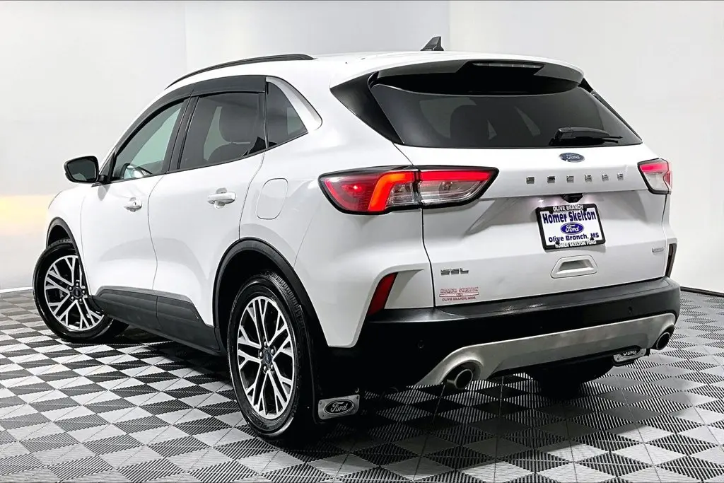 2020 Ford Escape - $18,660