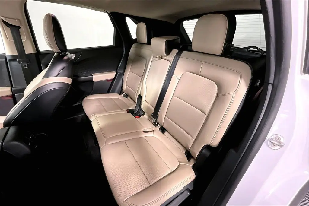 2020 Ford Escape - $18,660