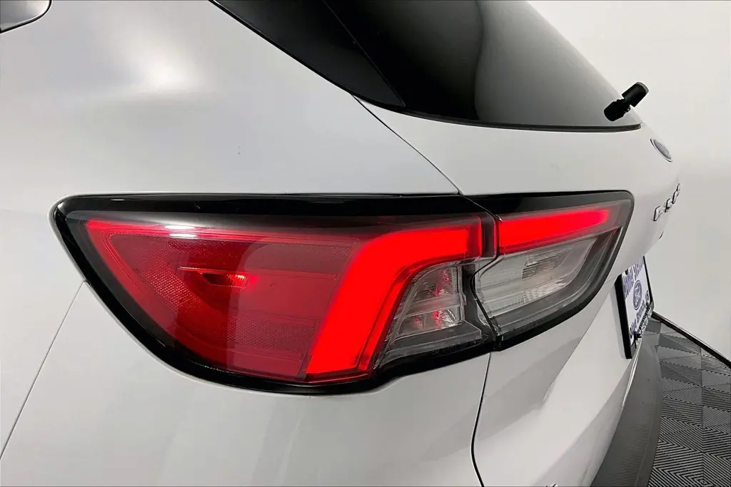 2020 Ford Escape - $18,660