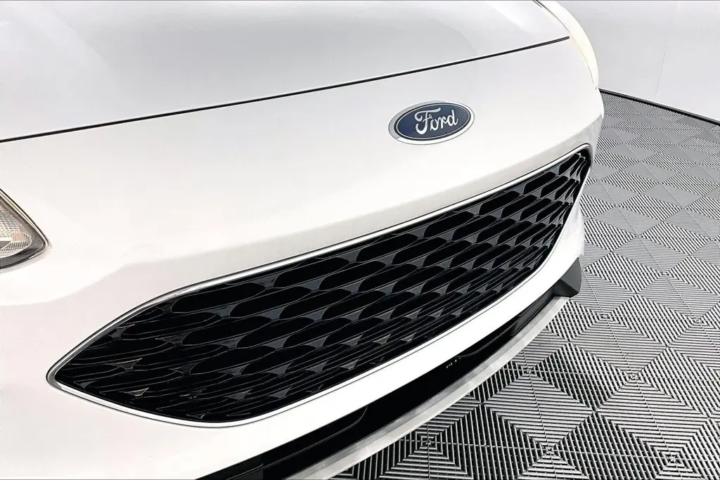 2020 Ford Escape - $18,660