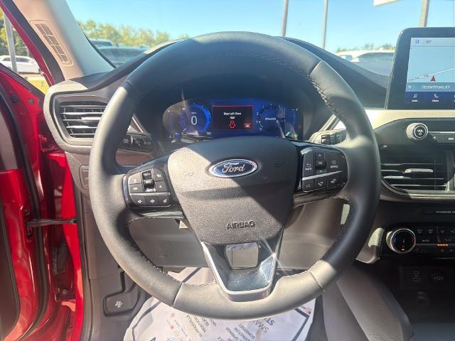 2022 Ford Escape - $21,900